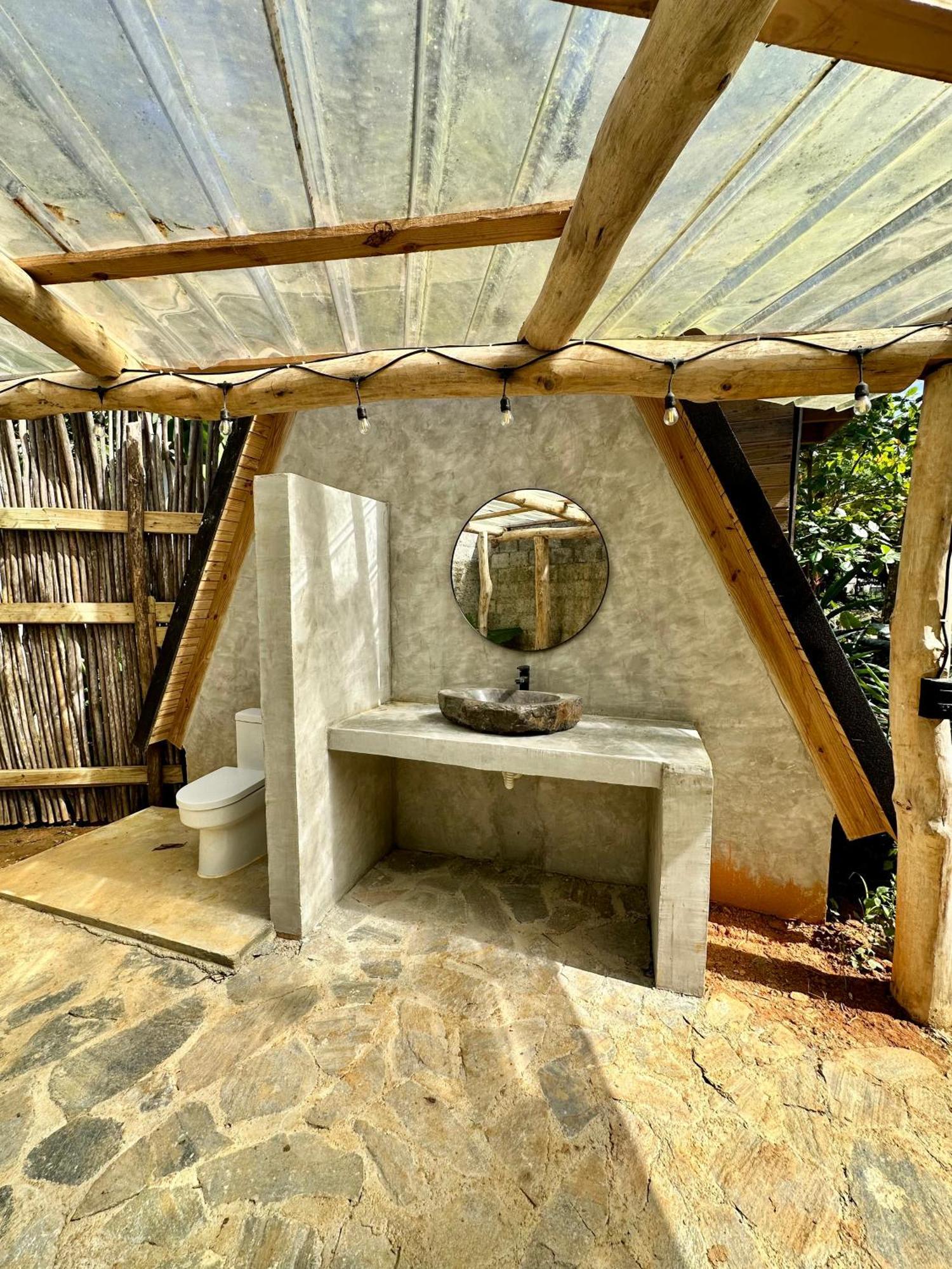 Leisy'S Garden Hostel & Rooms Samana Esterno foto