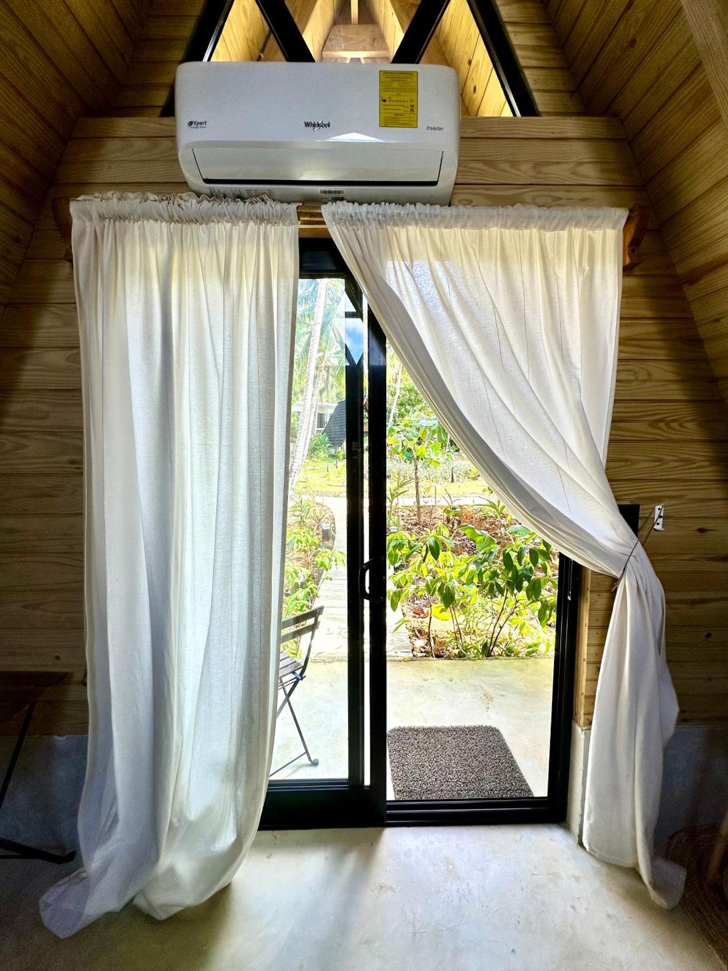 Leisy'S Garden Hostel & Rooms Samana Esterno foto